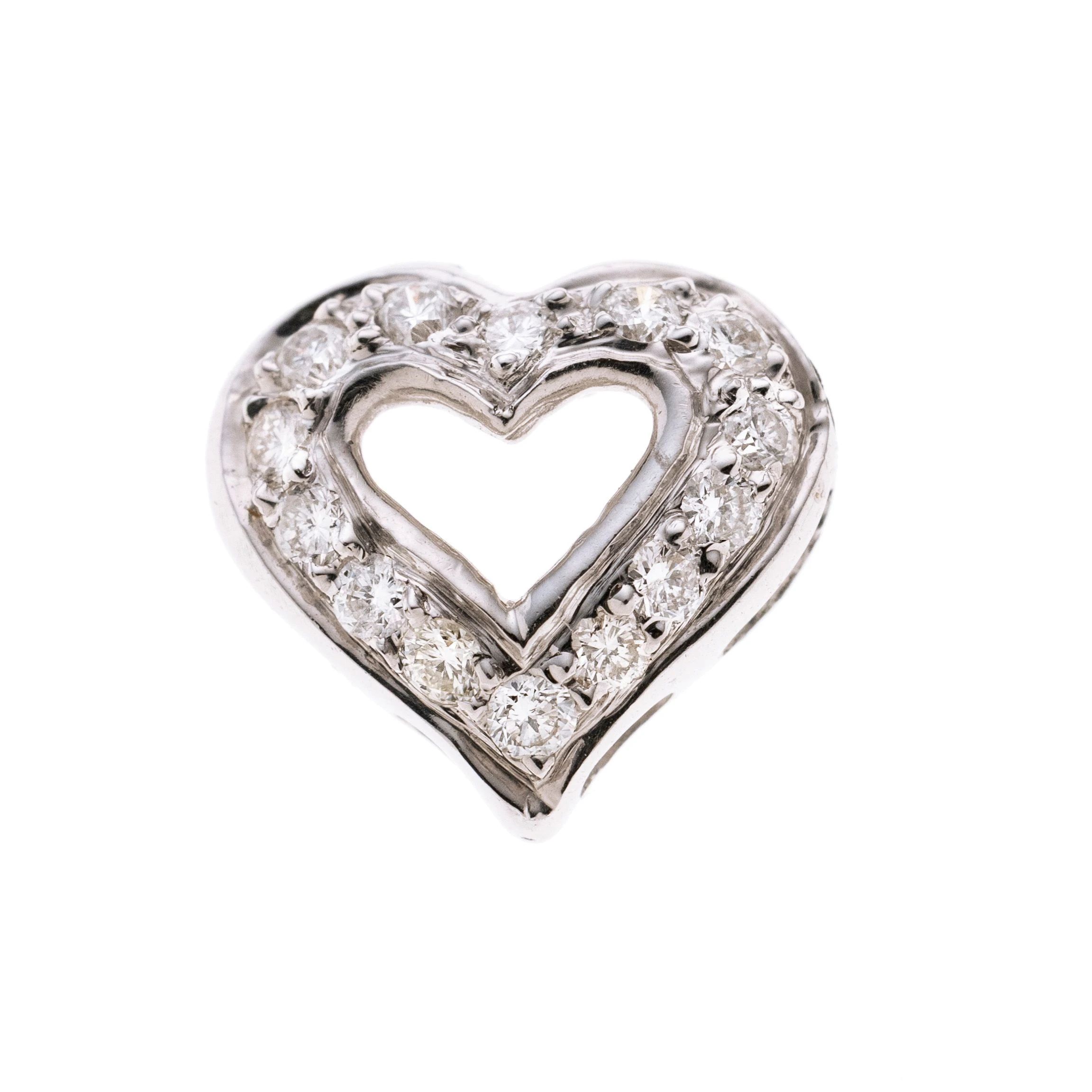 Ein durchbrochenes Herz besetzt mit 14 Diamanten. Länge 1 cm, Breite 1 cm.