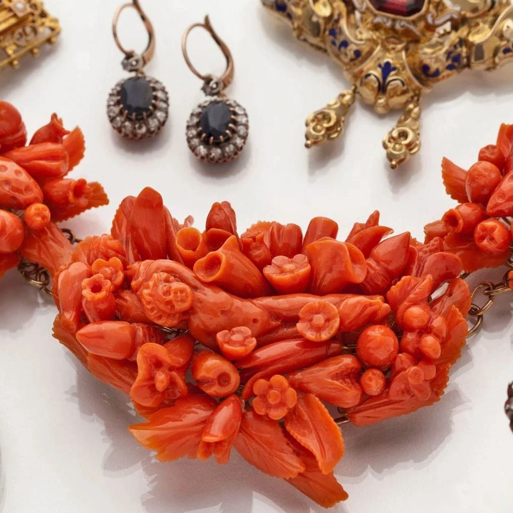 Biedermeierschmuck